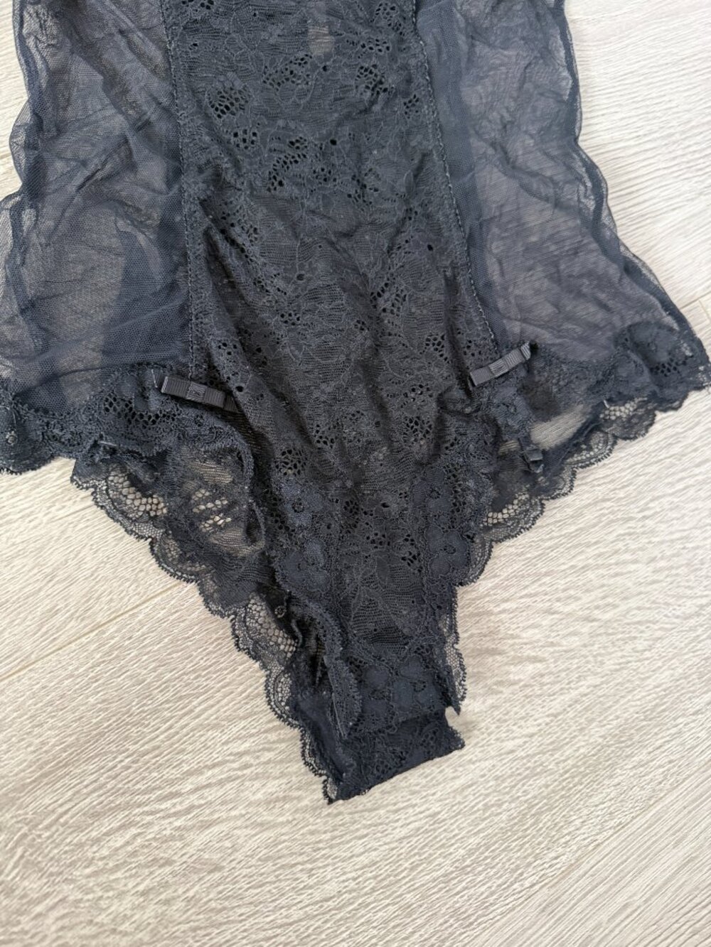 Victoria’s Secret Black Sheer Lace Teddy Bodysuit Lingerie 34B - Picture 5 of 12